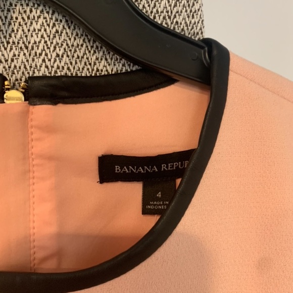 NWT banana republic, sleeveless peach 🍑 color dress , size 4 - Picture 2 of 8